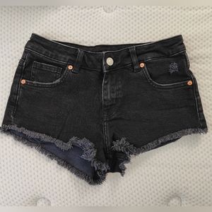 H&M black low waist short denim shorts